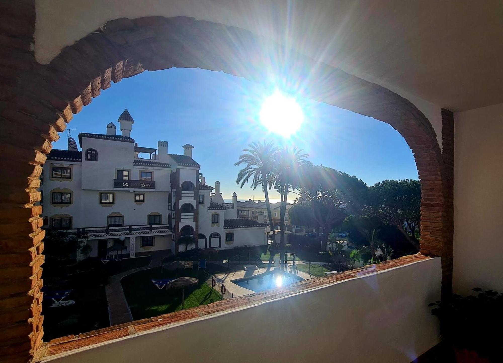 Apartment Pueblo Jarales- Lower Calahonda